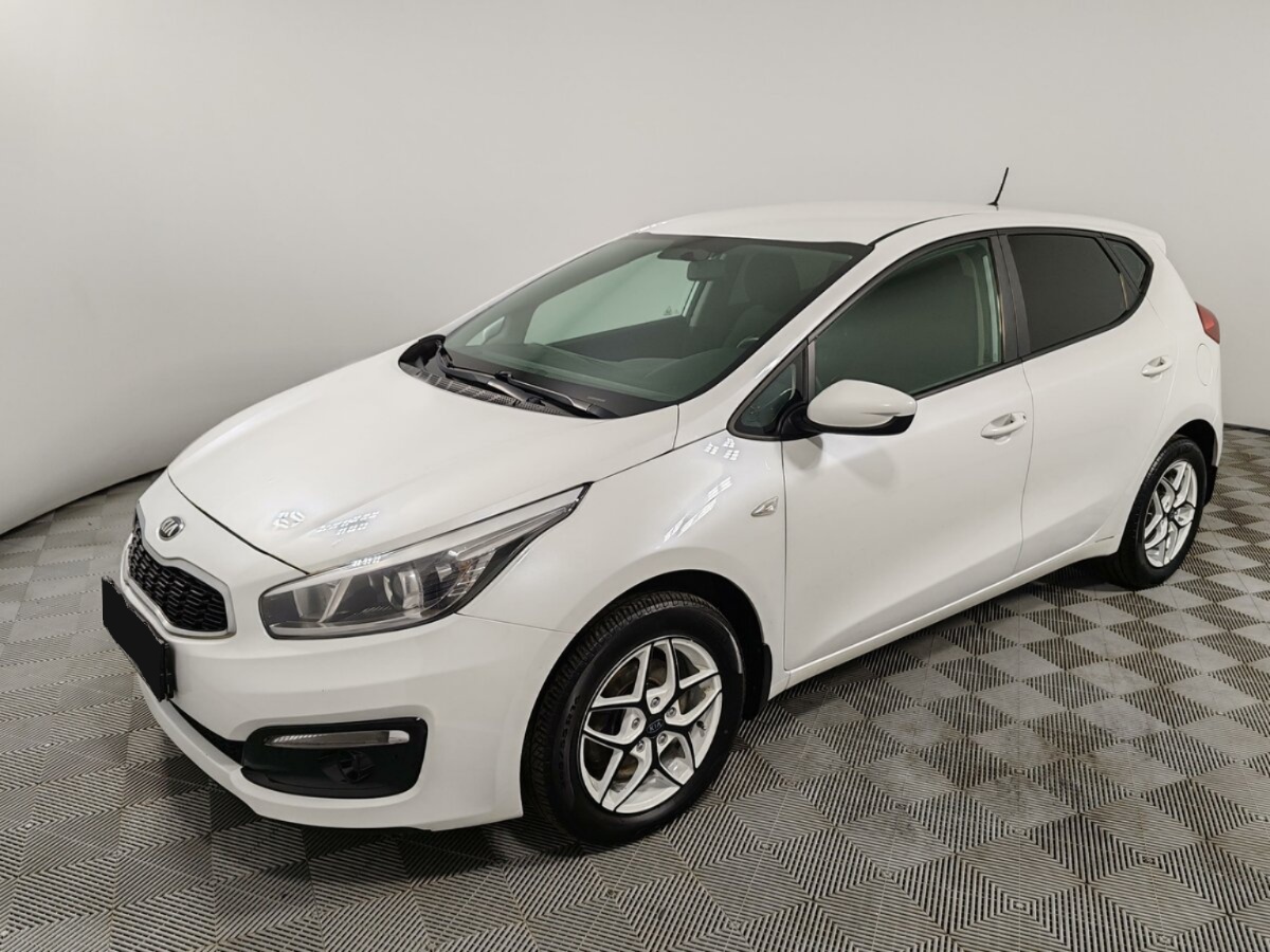 Kia Ceed II Рестайлинг, 2016, 2016 с пробегом 110 941 км, цвет , цена - 681 525 руб., кузов - 