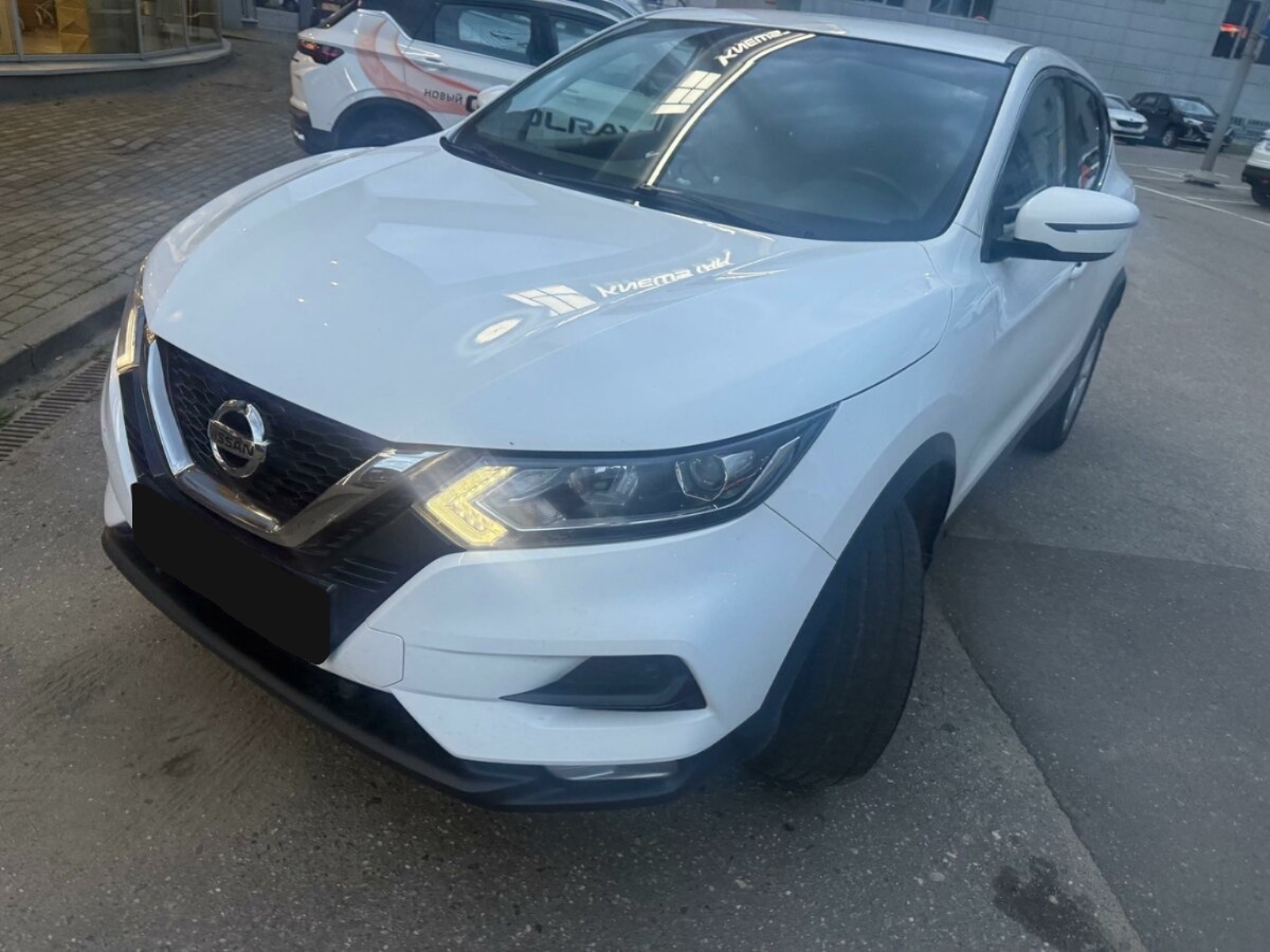 Nissan Qashqai II Рестайлинг, 2019, 2019 с пробегом 136 084 км, цвет , цена - 895 050 руб., кузов - 