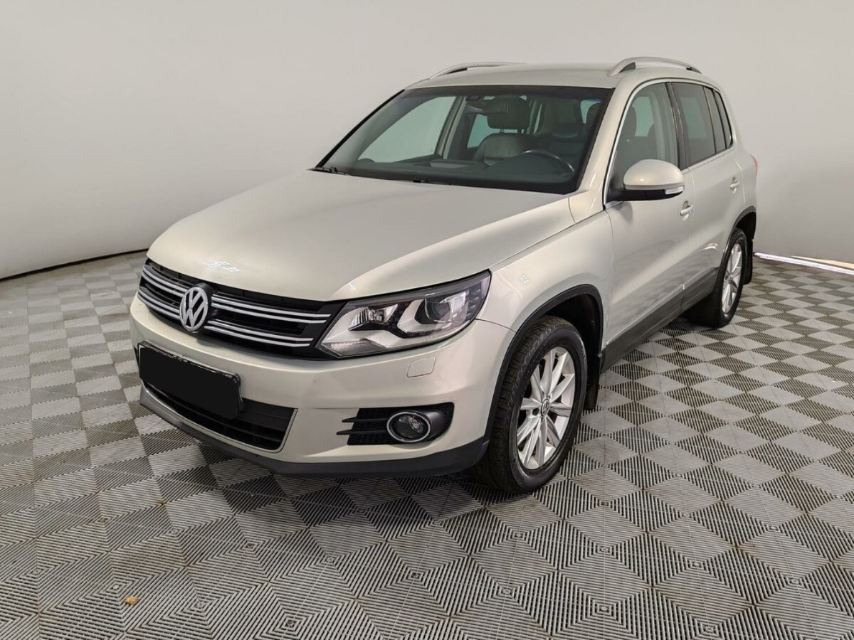 Volkswagen Tiguan I Рестайлинг, 2012, 2012 с пробегом 250 765 км, цвет , цена - 625 950 руб., кузов - 