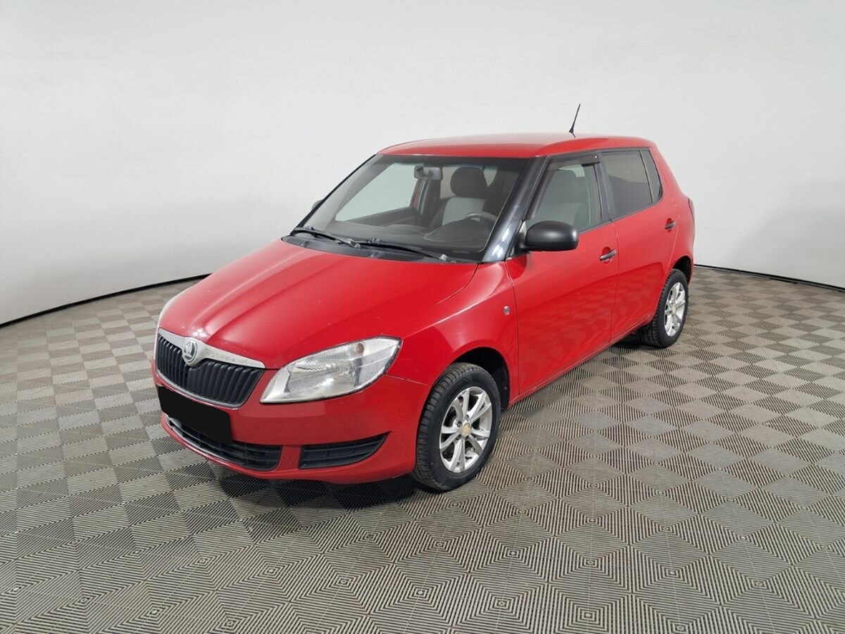 Skoda Fabia II Рестайлинг, 2013, 2013 с пробегом 150 000 км, цвет , цена - 338 400 руб., кузов - 