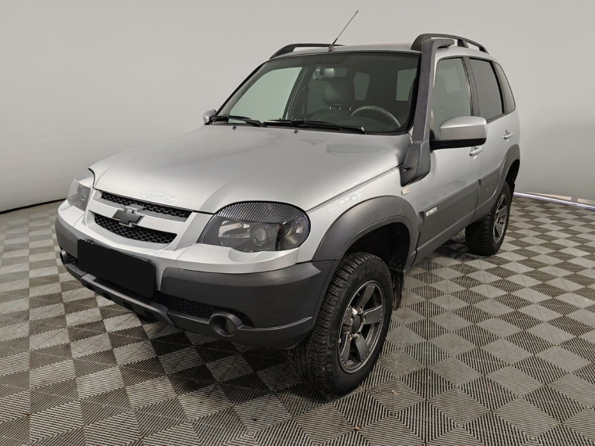 Chevrolet Niva I Рестайлинг, 2018, 2018 с пробегом 61 845 км, цвет , цена - 450 450 руб., кузов - 