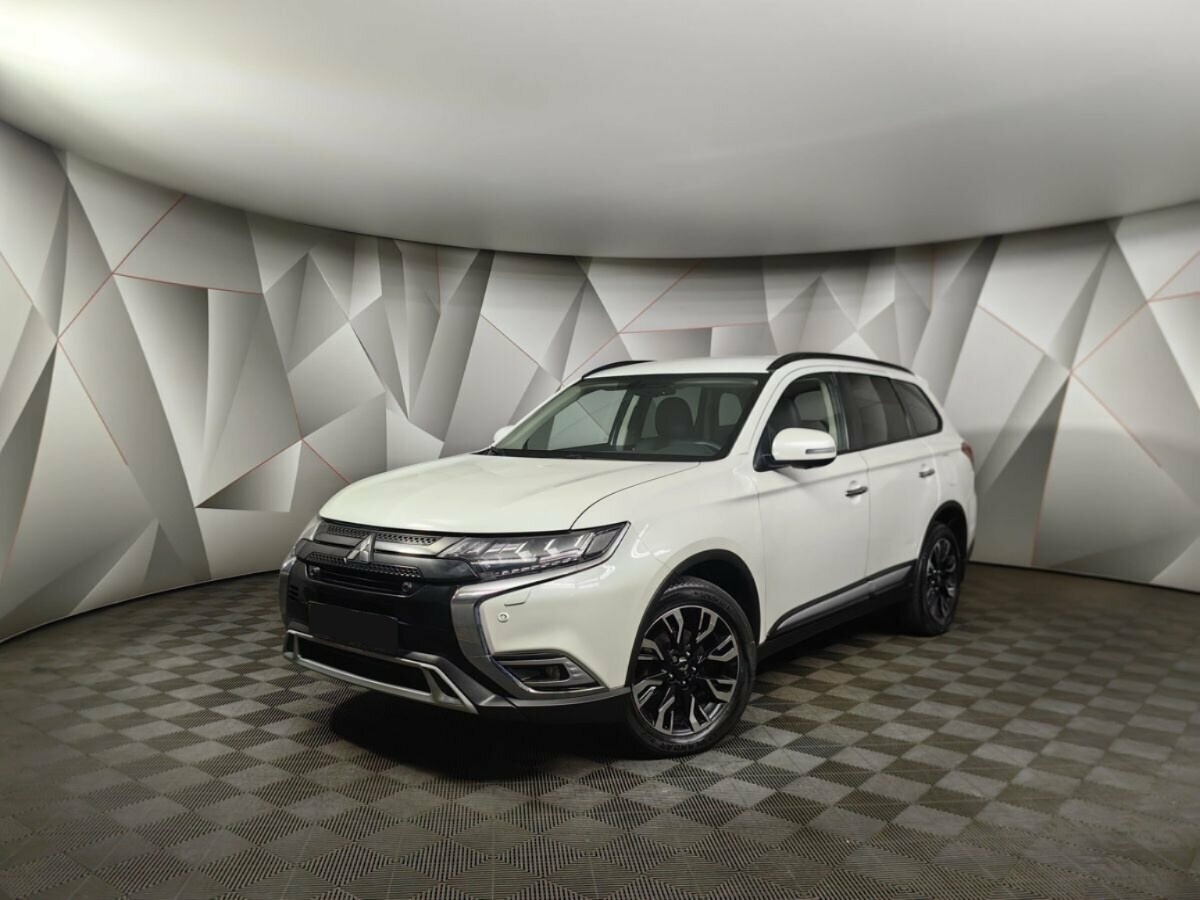 Mitsubishi Outlander III Рестайлинг 3, 2021, 2021 с пробегом 134 740 км, цвет , цена - 1 430 325 руб., кузов - 