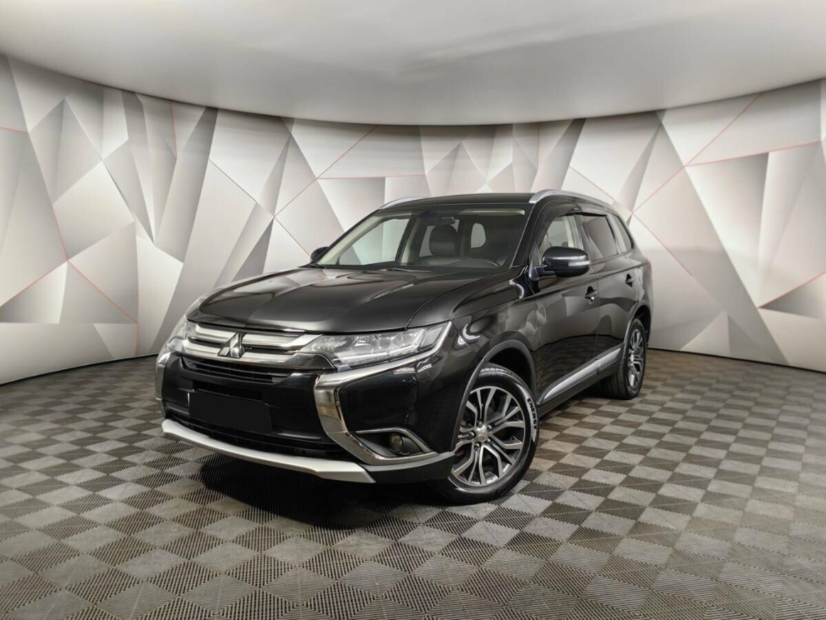 Mitsubishi Outlander III Рестайлинг 2, 2015, 2015 с пробегом 240 731 км, цвет , цена - 800 865 руб., кузов - 