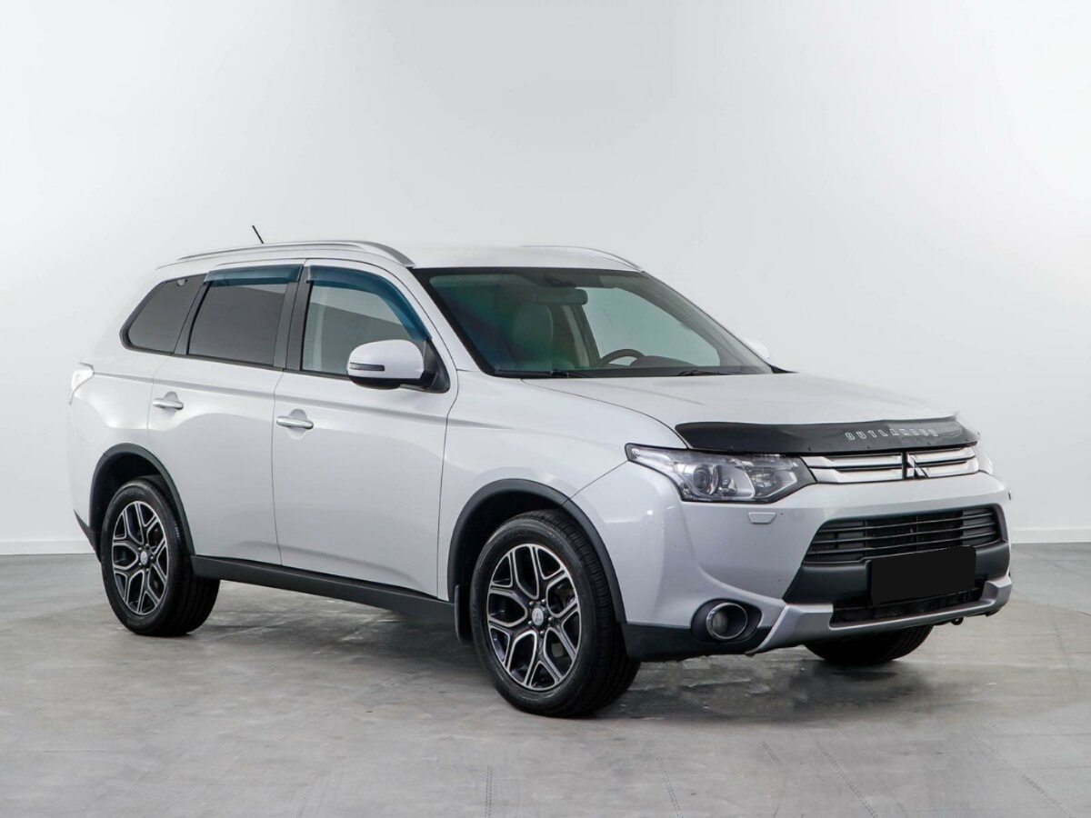 Mitsubishi Outlander III, 2014, 2014 с пробегом 225 171 км, цвет , цена - 869 498 руб., кузов - 